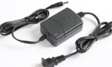 3P10-A1007  6.8V 1.2A 6V鉛酸電池充電器（三段式充電）產(chǎn)品規(guī)格書